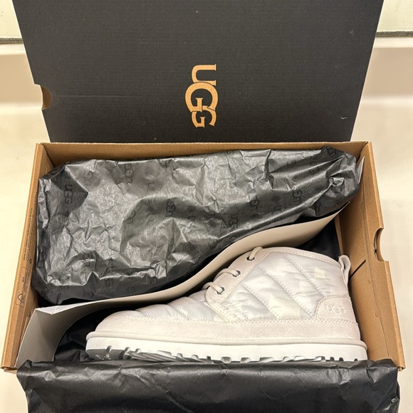 UGG Mens Shoes RARE - Picture 2 of 7